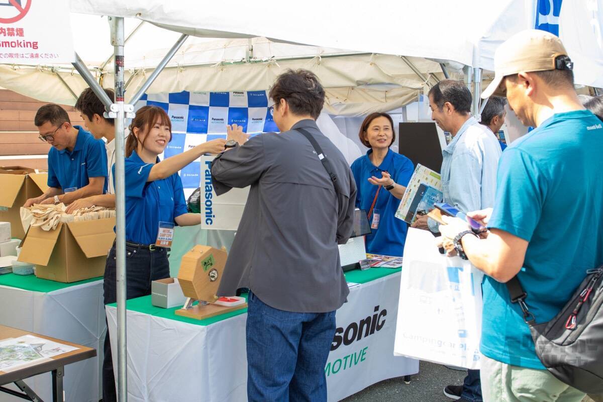 パナソニック「ストラーダ」を実際に触ってみた！来場者のリアルな感想をレポート｜モーターキャンプエキスポ2025｜