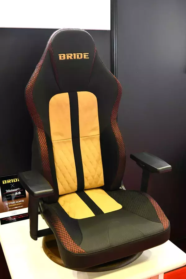 「ブリッドは2023年も全開！初音ミク仕様やリサイクル素材採用シートなど新製品が盛りだくさん｜東京オートサロン2023｜」の画像