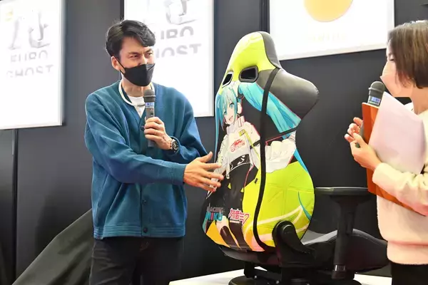 「ブリッドは2023年も全開！初音ミク仕様やリサイクル素材採用シートなど新製品が盛りだくさん｜東京オートサロン2023｜」の画像