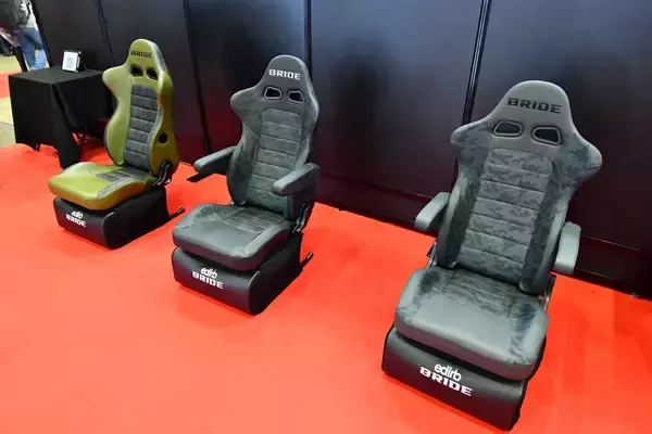 「ブリッドは2023年も全開！初音ミク仕様やリサイクル素材採用シートなど新製品が盛りだくさん｜東京オートサロン2023｜」の画像