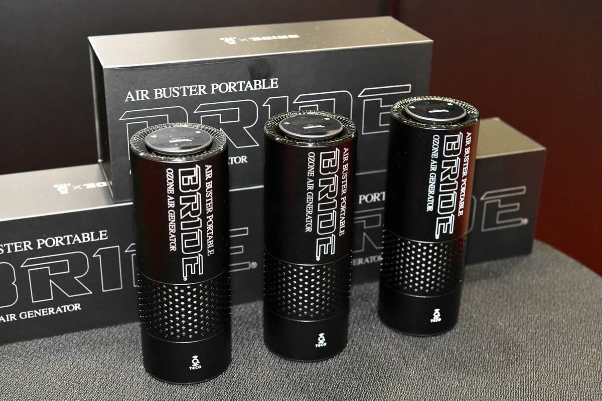 ブリッドは2023年も全開！初音ミク仕様やリサイクル素材採用シートなど新製品が盛りだくさん｜東京オートサロン2023｜