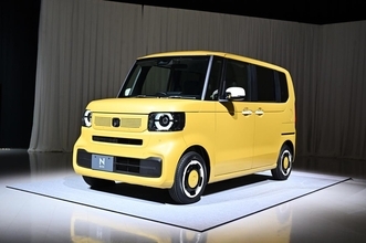なぜ黄色を新色に選んだ？　新型N-BOX「オータムイエローパール」の秘密