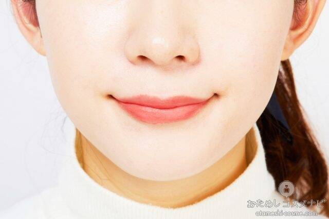 ぽっと色づくぬくもりピンク レブロン キス クラウド ブロッテッド リップ カラー の新2色でふんわり温かみのあるリップに 19年12月13日 エキサイトニュース 2 2