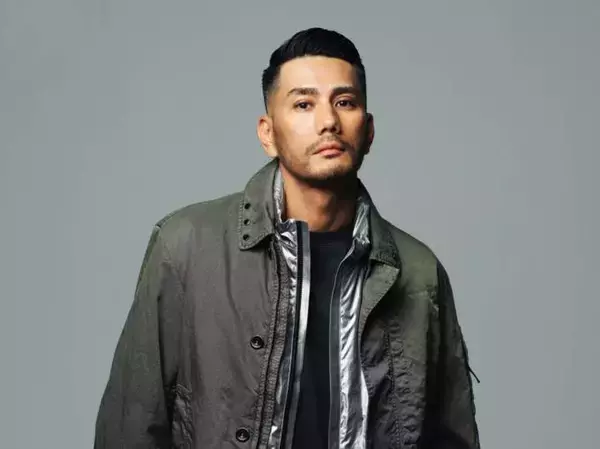 ラッパーAKLO、7年ぶりのニューアルバム『SIGNAL VERDE』よりレゲトン・バンガー「Lo Prendo」MV公開
