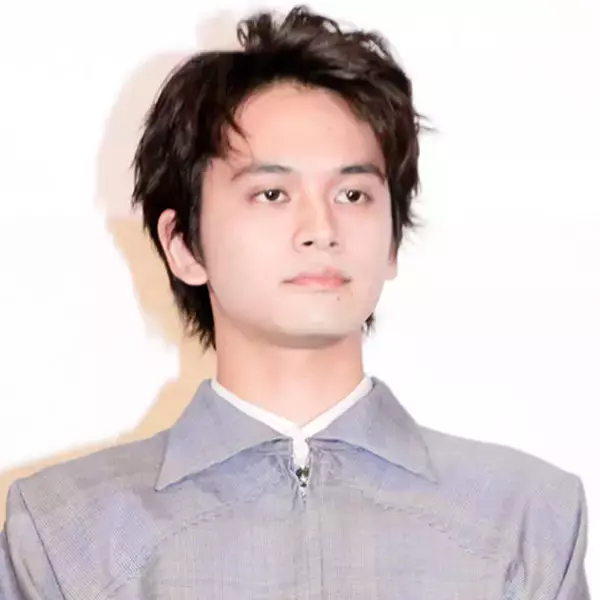 北村匠海、2025年は俳優としてさらに飛躍！“全てを叩き込んだ”主演映画『しびれ』にも注目