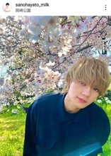 佐野勇斗、満開の桜をバックにした微笑みSHOT公開「かっこいい死ぬ」「イケメン」