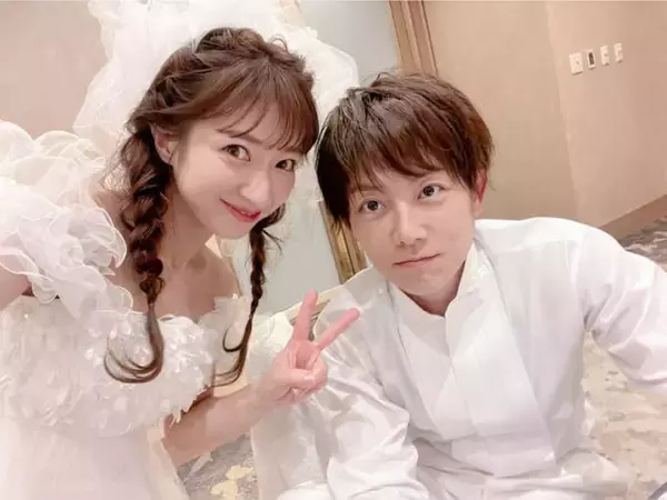 辻希美、“結婚15周年”夫・杉浦太陽から“お姫様抱っこ”のドレスSHOT公開「軽々と持ち上げてくれました」