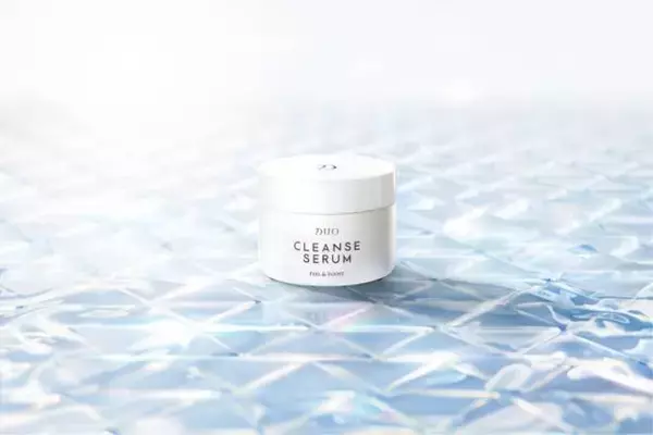 DUO、新しいピーリング落とす美容液『デュオ クレンズセラム ピール＆ブースト』発売