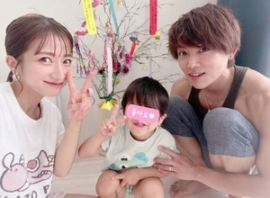 辻希美、夫・杉浦太陽＆三男との“七夕”3SHOTを公開「今日は夕飯…」