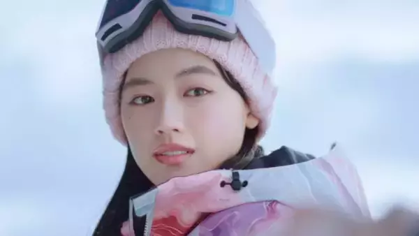 上坂樹里「JR SKISKI」新CMでスキーに挑戦！学生たちのキラキラな“青い冬”を描く