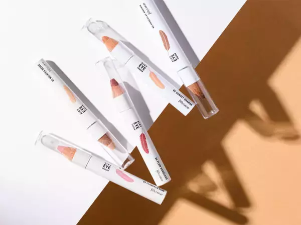 Joy.coco、1本で思い通りのアイメイクが自由自在に描ける「エアリーアイシャドウ」を新発売