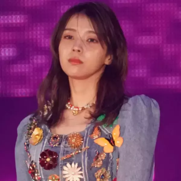 「圧倒的彼女感！」櫻坂46小林由依、地元アウトレットで撮影したオフの日SHOTに反響「世界一かわいい」