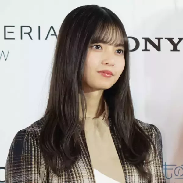 齋藤飛鳥、“公式おじいちゃん”長州力からのプレゼント着用SHOTに反響「センスありすぎ」「最高の関係」