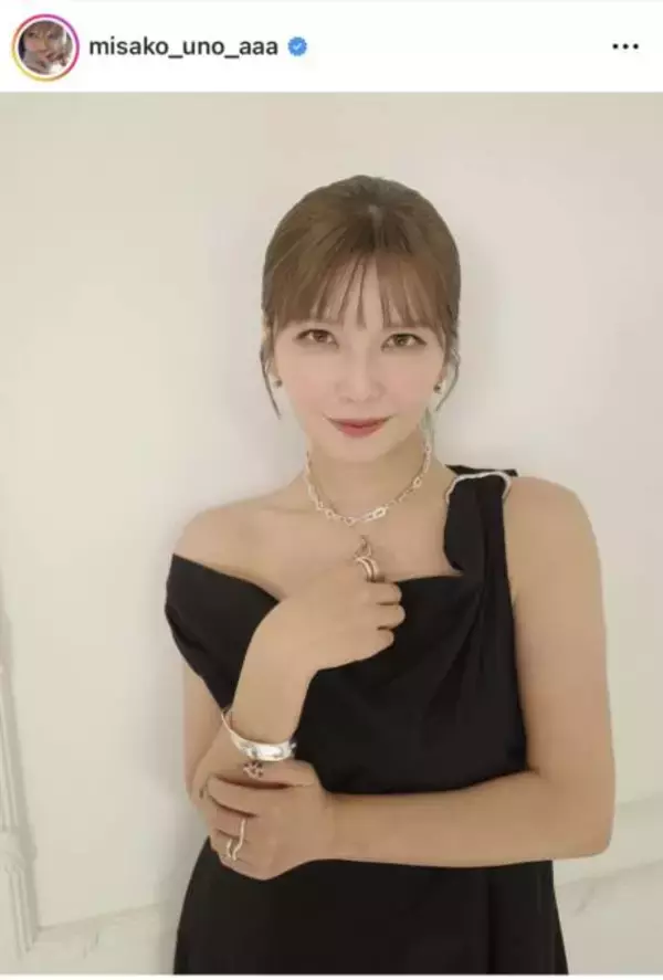 宇野実彩子、ソロデビュー9年目に突入！美デコルテSHOTに反響「大好きな笑顔」「永遠に推します」