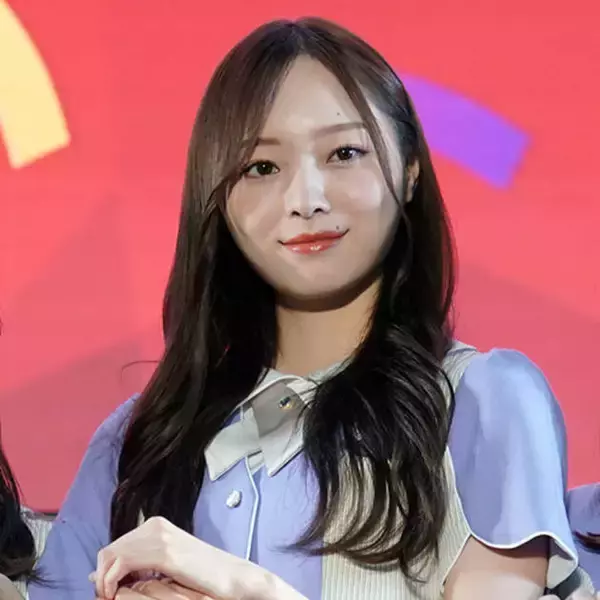 乃木坂46梅澤美波、ショーパン×ブーツで“絶対領域”見せコーデに「最高すぎませんか？」の声