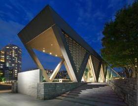 毎週金曜に6つの都立美術館・博物館・ギャラリーが夜間も開館「サマーナイトミュージアム」8月に開催