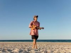 【独占コメント到着】ウクレレシンガー・KAIKI、約4年の放浪生活を終えて東京に帰還！春から本格活動再開へ