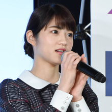 若月佑美、イケメンすぎるボーイッシュコーデ披露！“デートのお誘い”には秋元真夏・山崎怜奈が反応