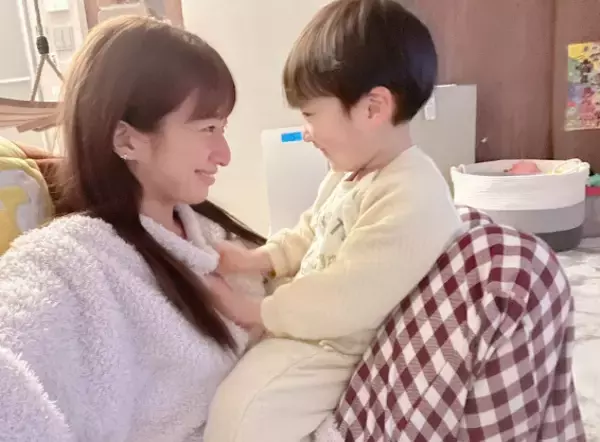 「まじでやめてくれ」辻希美、三男の“大量”イタズラに一苦労「カバー全洗いしました」