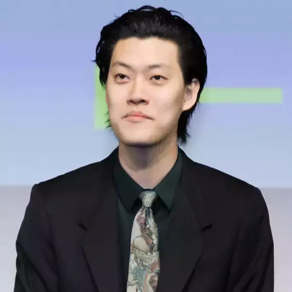 霜降り明星・粗品、小学生で既に“パチンカー”の片鱗？驚きの工作物を発見「英才教育されてる？」