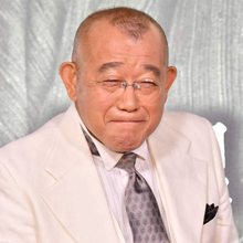 笑福亭鶴瓶、71歳の誕生日報告＆“口髭風”なお茶目SHOTに「可愛い71歳」「サンタさんみたい」の声