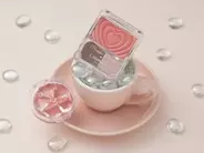 CANMAKE、人気のハート柄チーク「パウダーチークス」から新色登場！