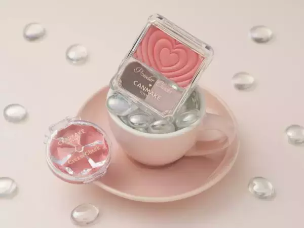 CANMAKE、人気のハート柄チーク「パウダーチークス」から新色登場！