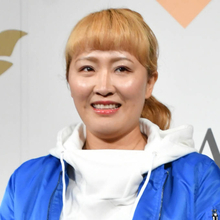 「お腹少し大きくなりましたね」妊娠中の丸山桂里奈、夫・本並氏＆明石家さんまとの3SHOT披露し反響「お似合い夫婦！！」