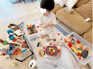 「熱は下がった」辻希美、5歳三男の体調が回復したと報告！おもちゃで遊ぶ元気そうな姿も公開