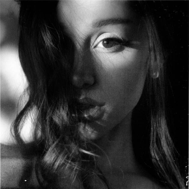 アリアナ・グランデ、新曲「hate that i made you love me」サイコスリラー映画仕立てのMV公開｜約6年ぶりツアーも開催間近