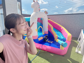「家プールが1番や」辻希美、自宅バルコニーでの“連日プール”を報告「母は暑すぎ注意報」