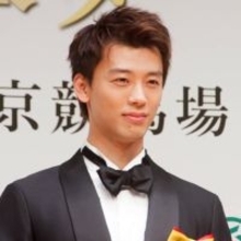 竹内涼真、まさかの“痛風”発症で激痛に悶絶「親指がアメリカンドッグみたいに…」