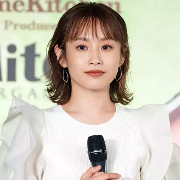 高橋愛「すっごい良い香り」癒しのアイケア！ロールオン美容液を紹介