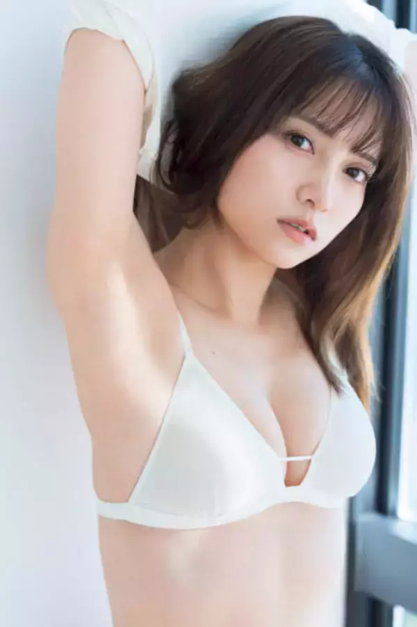 地上波連ドラ初主演作が放送中！桃月なしこ、美ボディ際立つグラビアで“初々しさ”と“大人の眼差し”が共鳴