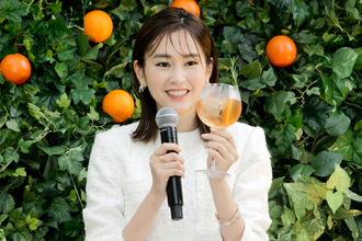 桐谷美玲、美スタイルのサマードレス姿披露＆“夏の過ごし方”を語る「ホームパーティとか…」