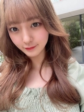 アイドルグループ新加入！テラス×テラス・梅原麻緒の愛用グリッターを紹介