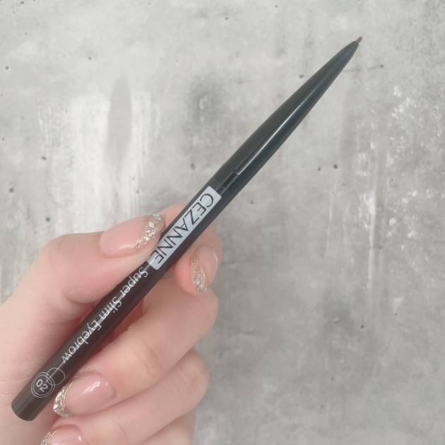 柏木由紀、眉メイクは600円以下のプチプラ！愛用のアイブロウを紹介「今のブーム」