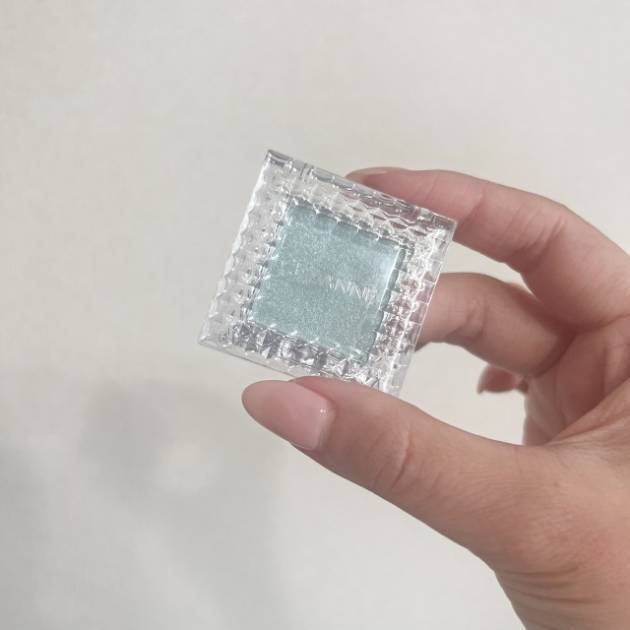 一瞬で顔が盛れる！ワンポイントで垢抜けするメイクテクニック