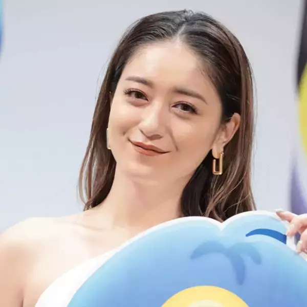 みちょぱ、美背中を披露した“こだわり”ウエディングドレスSHOTに「幸せオーラ眩しい」「美しくてうっとり」の声