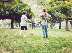 紗栄子、子供たちとのサッカー写真を公開で「めちゃくちゃ素敵」「ほっこり」の声