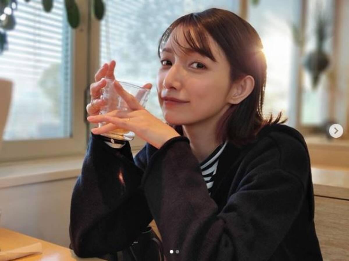後藤真希 カフェでの リラックスshot 公開に反響 満点の笑顔 横顔綺麗 最強に可愛い 19年11月23日 エキサイトニュース