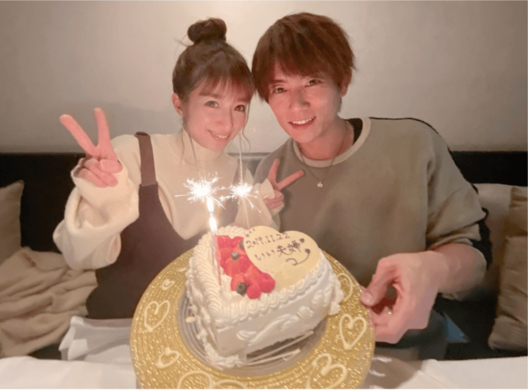 辻希美 手作り キャラ誕生日ケーキ を持つ杉浦太陽と長男の写真公開 頑張って作った 19年12月27日 エキサイトニュース