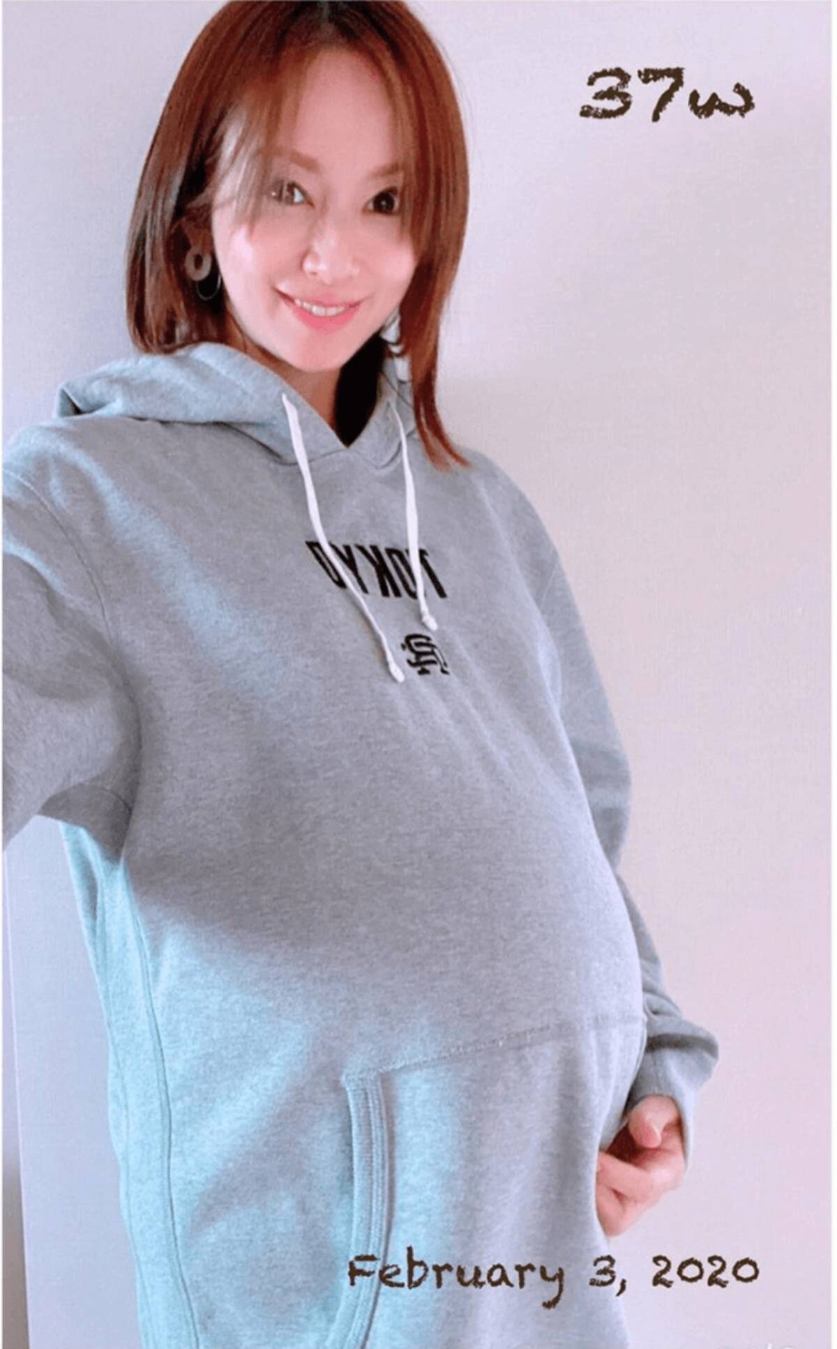 第2子妊娠中の鈴木亜美 臨月突入のお腹ふっくらshot公開 お腹がポッコリ可愛い 年2月3日 エキサイトニュース