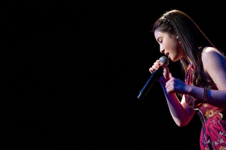 土屋太鳳、ファン号泣のサプライズ“歌唱SHOT”を公開