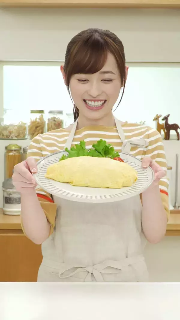 「癒しがすごい」と話題の福原遥、笑顔の“オムライスSHOT”を披露