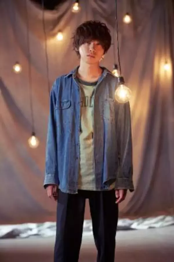 梶原岳人、自身作詞の1stシングルカップリング曲『橙』のセルフプロデュースリリックビデオ公開
