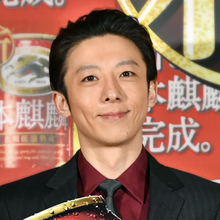 綾瀬はるか、高橋一生との“幼馴染みたい”なお互いの呼び方明かす「すごく打ち解けた…」