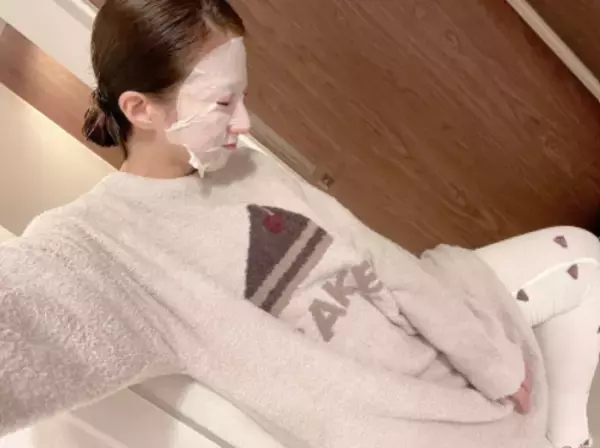 辻希美、お風呂上がりのNew部屋着姿＆“プチ模様替え”した自宅リビング公開