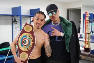 ボクシング世界4階級王者 井岡一翔ベルト防衛！兄貴と慕うHIP HOPアーティストAK-69の生歌唱入場時は全て勝利