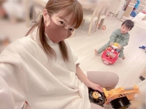 「坐骨神経おかしく…」辻希美、三男との“全力遊び”SHOT＆苦労を綴る